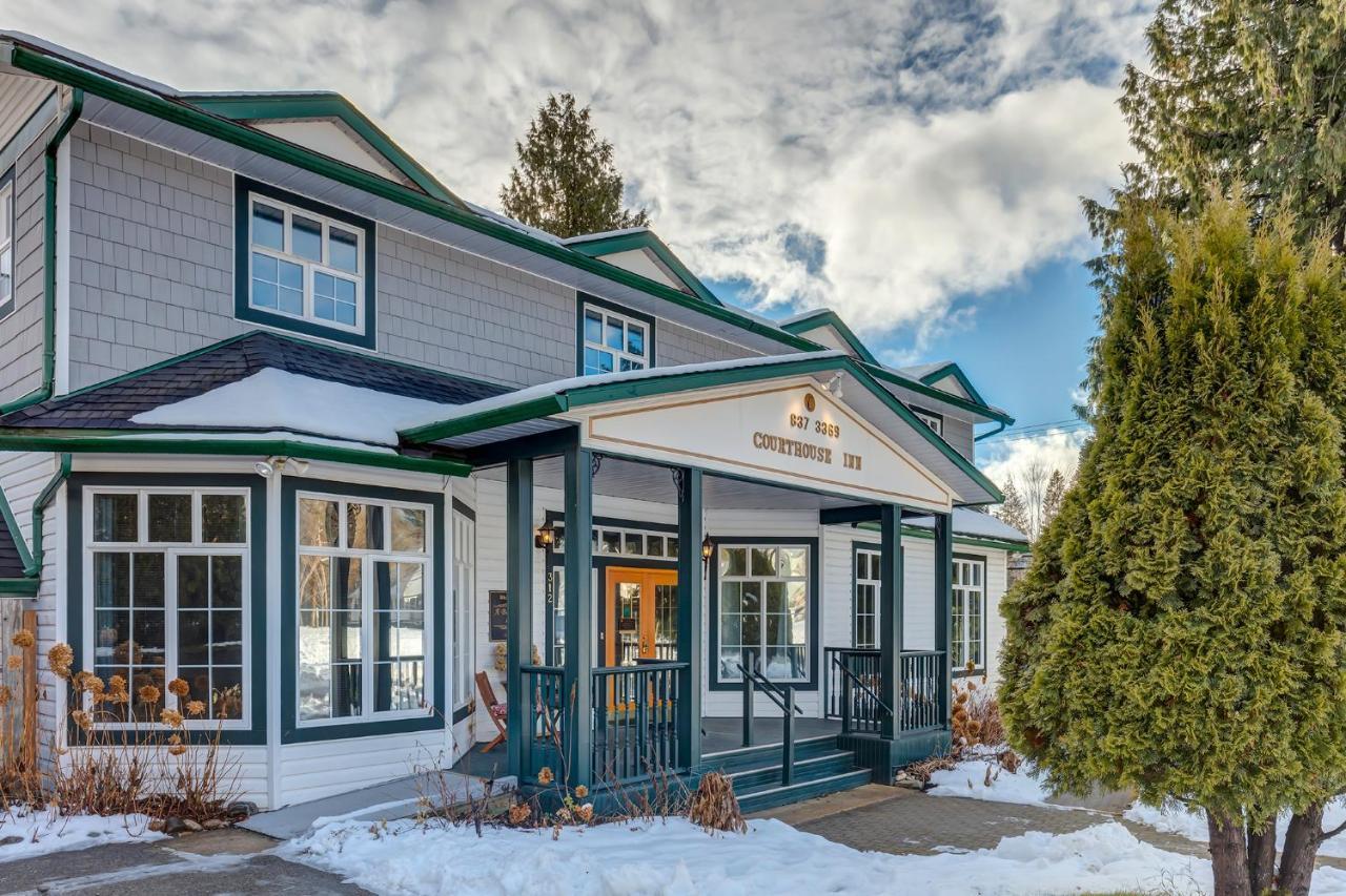 Courthouse Inn Revelstoke Exterior foto
